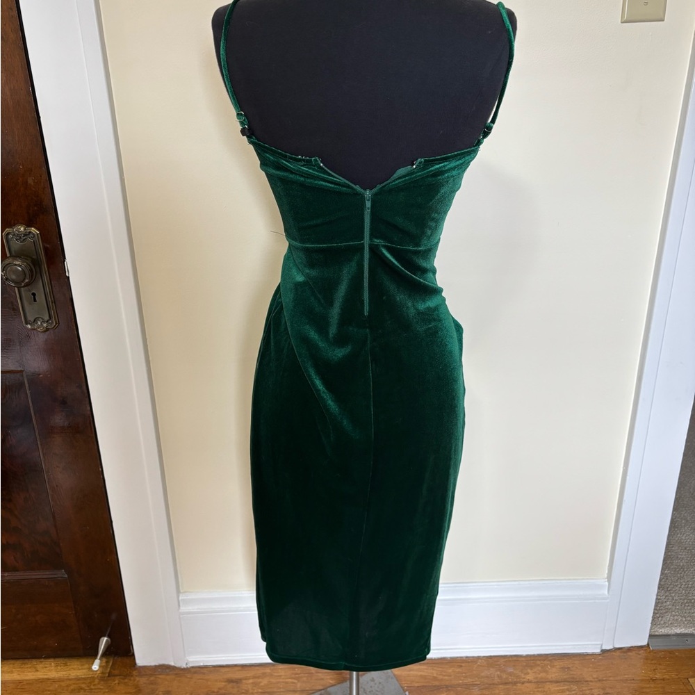 Windsor Emerald Velvet Midi Dress - Picture 5 of 6